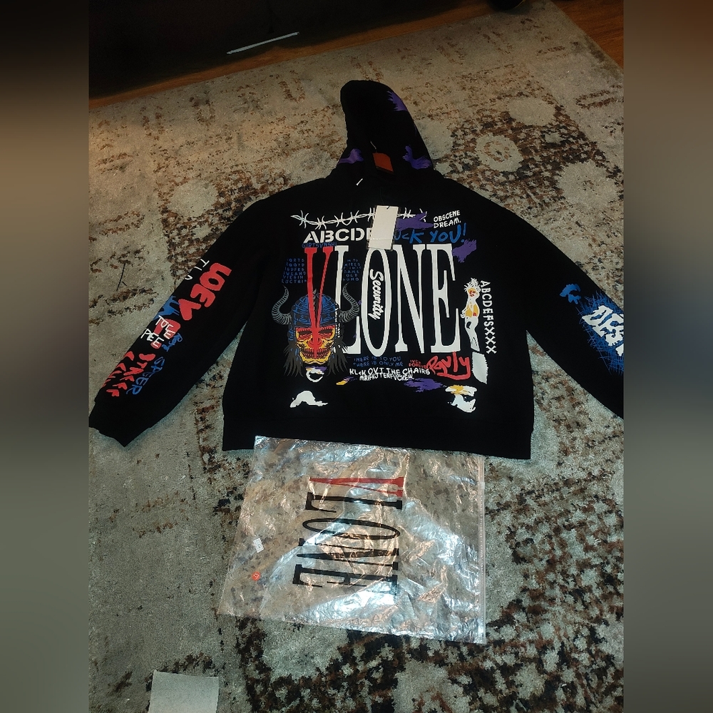 V-Lone Graphic Hoodie - Black by VLONE